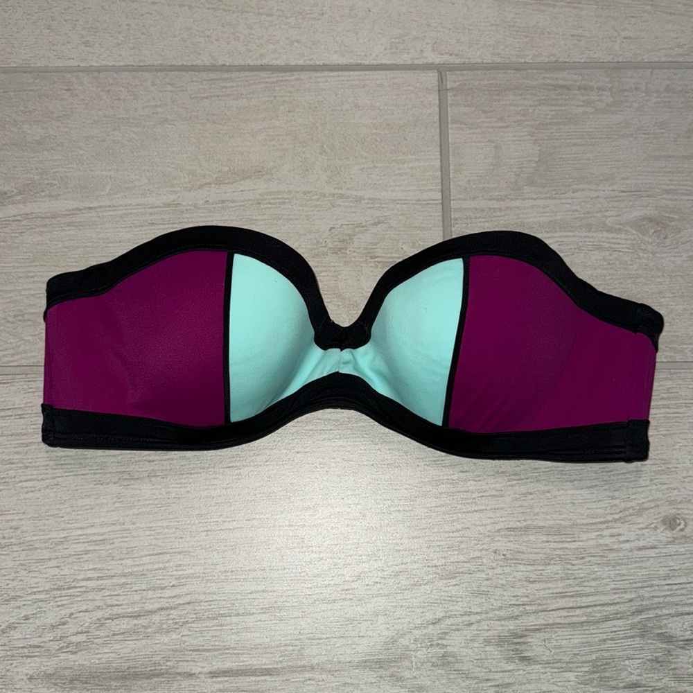 PINK bikini top never worn